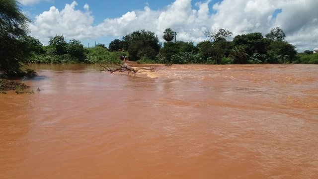 rio Guaribas